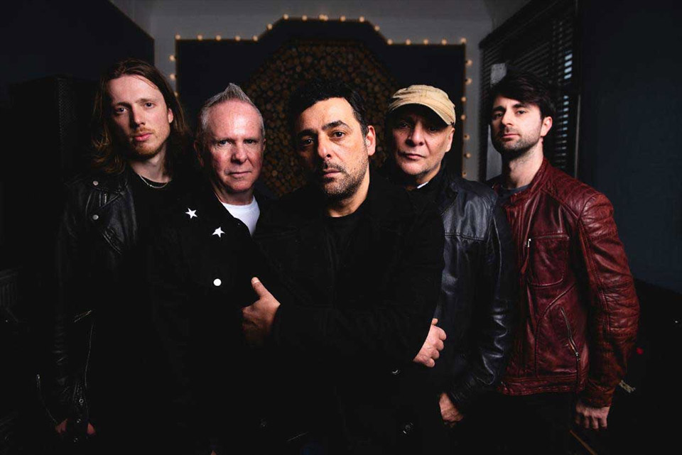 Gun – Hombres (2024) Review 4 Gun Scottish rock band