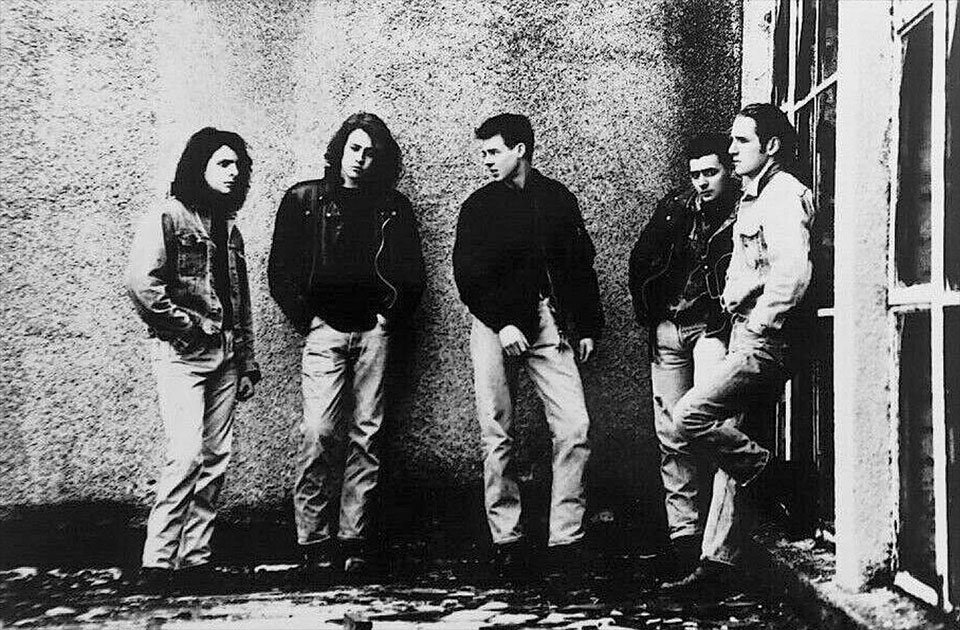 Gun Taking On The World